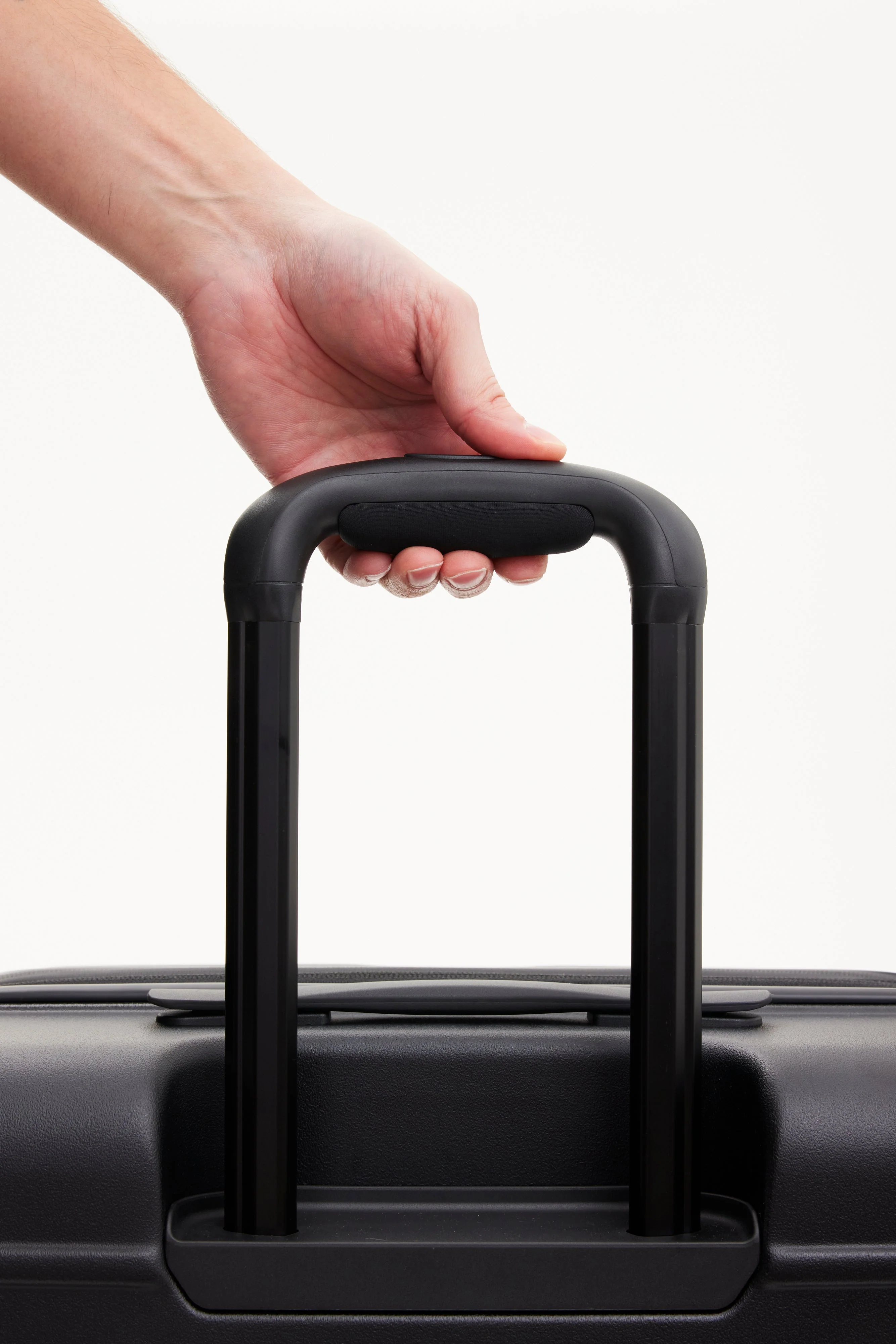 The Large Check-In Roller in All Black - Image 8