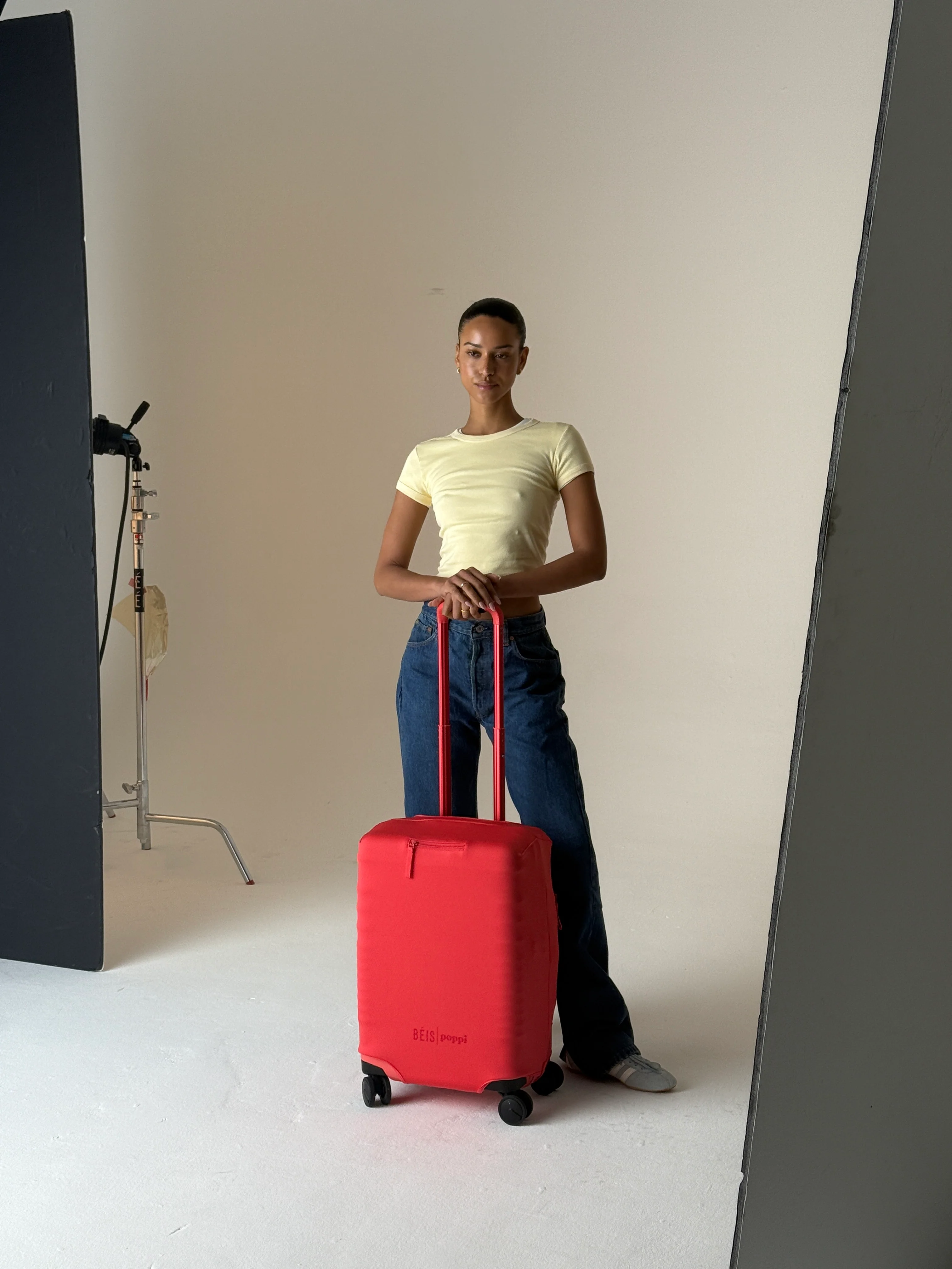 BÉIS x poppi The Carry-On Luggage Cover in Fruit Punch - Image 4