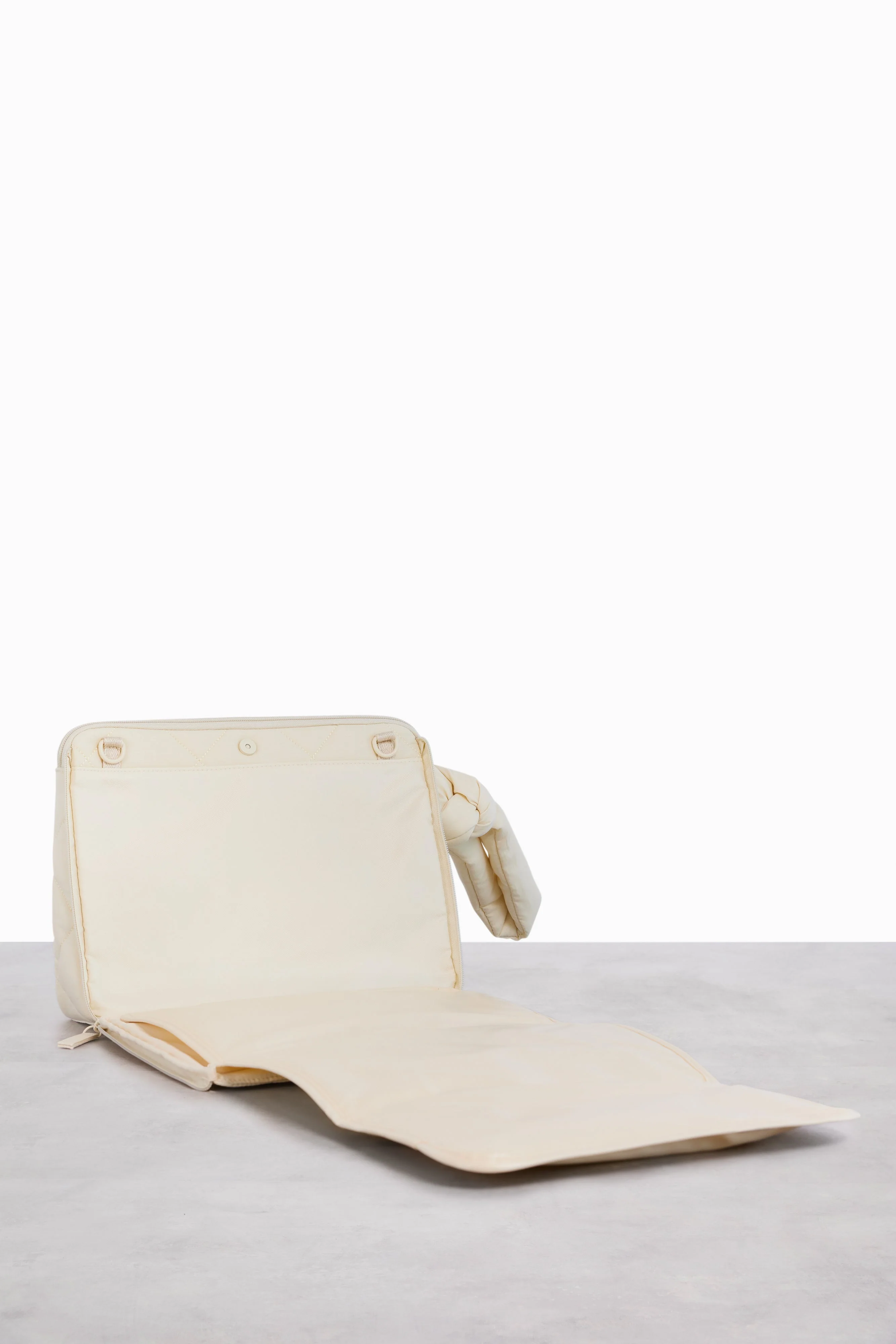 The Clutch in Garden Party - Image 3