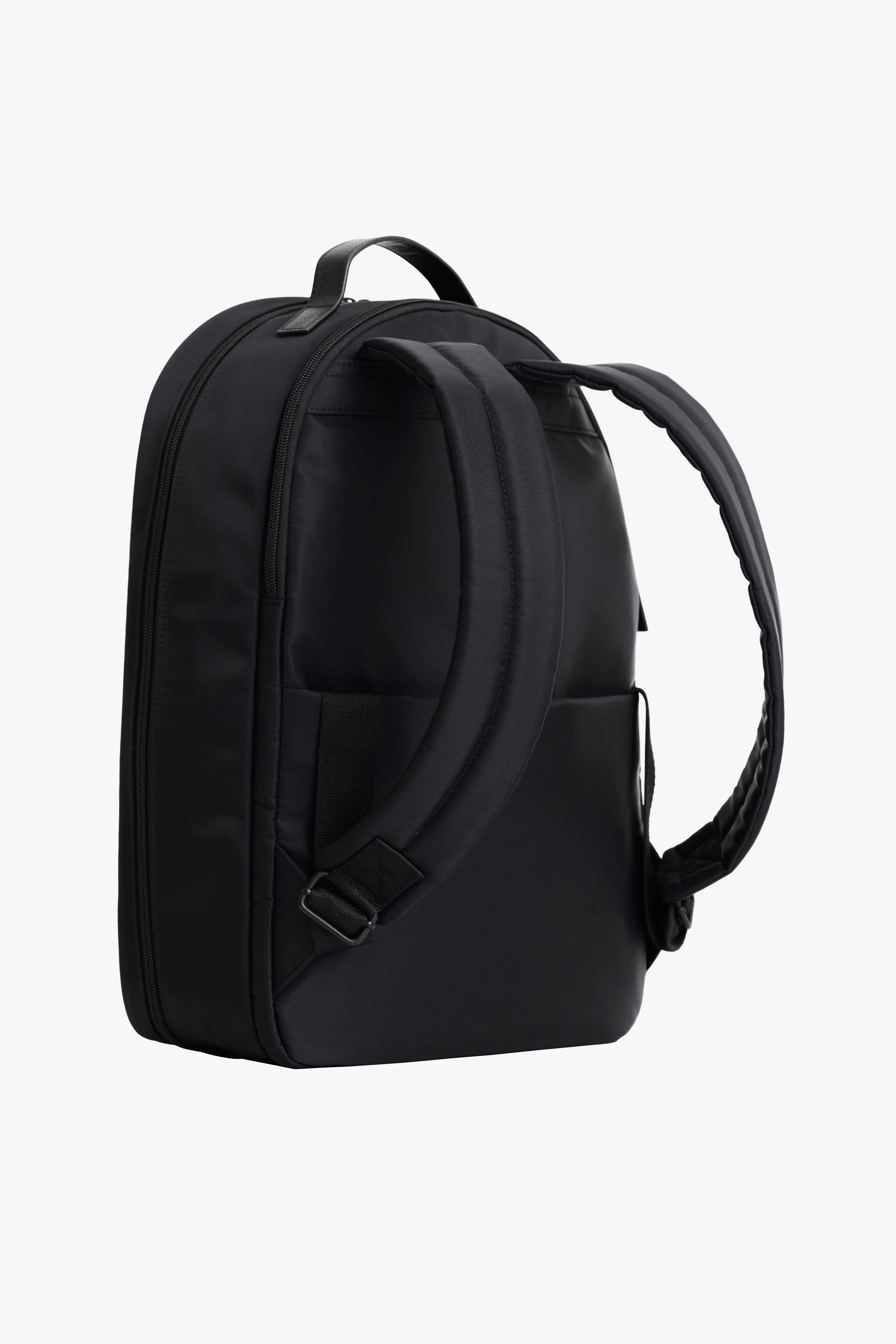 The Commuter Backpack in Black - Image 3