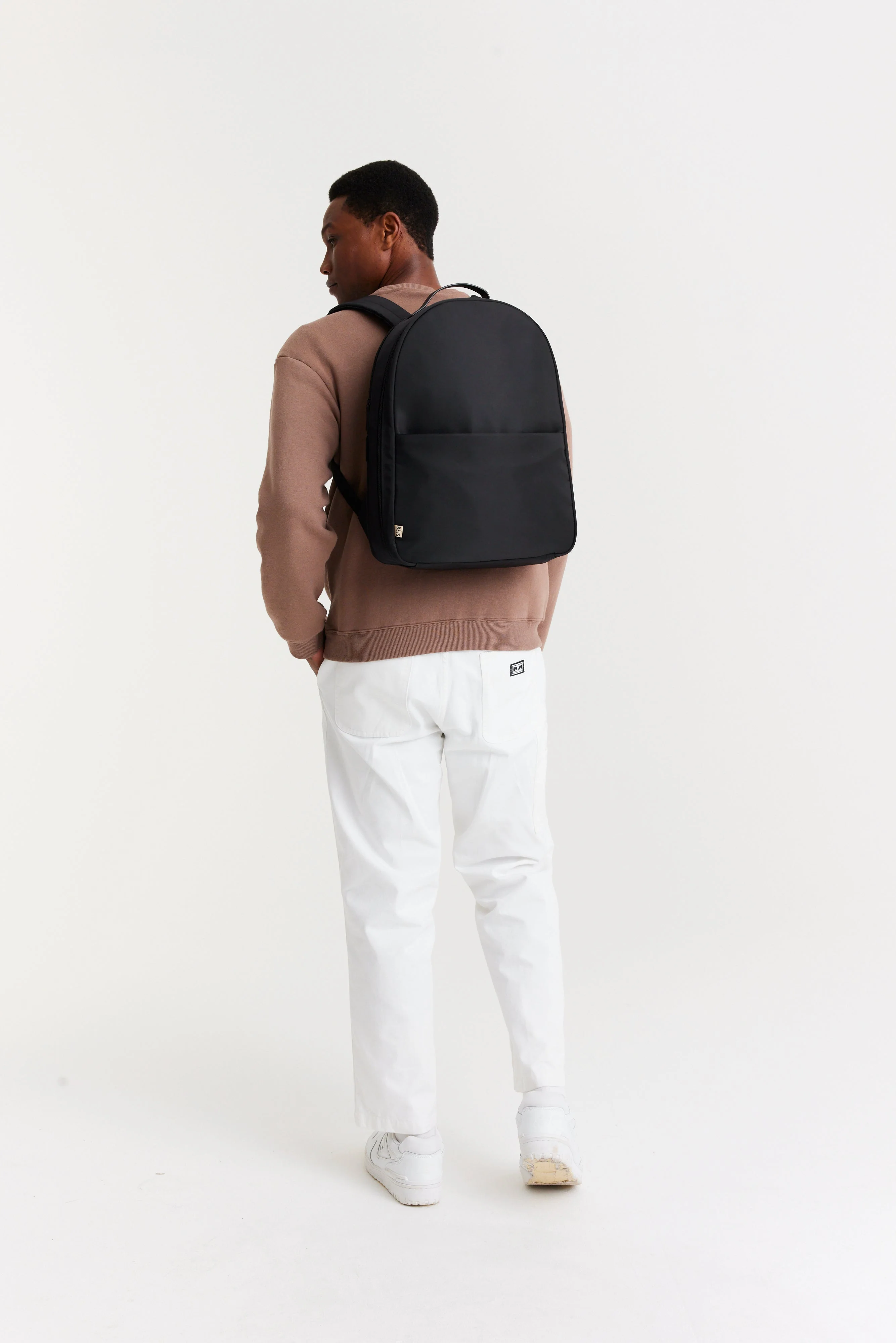 The Commuter Backpack in Black - Image 5