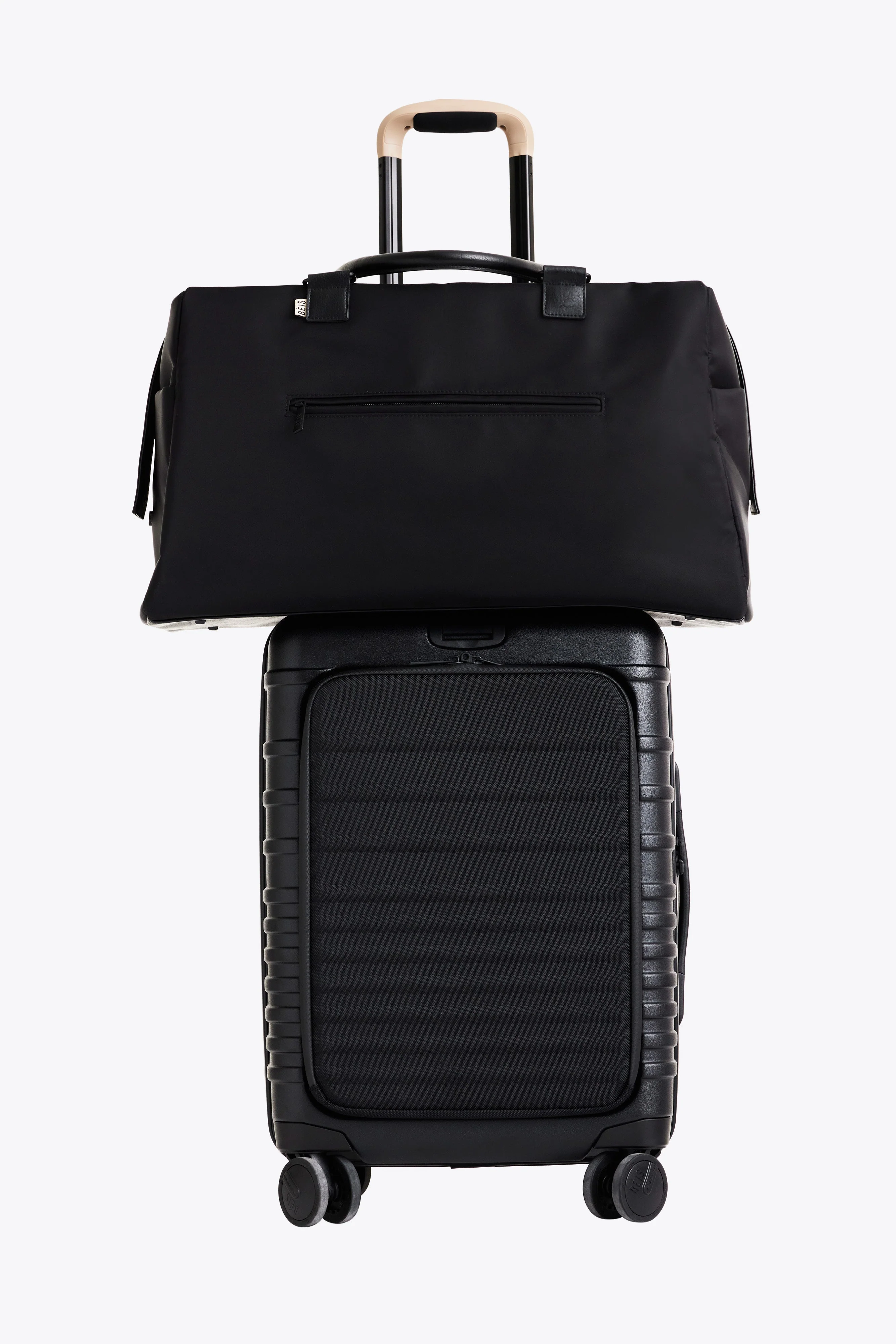 The Commuter Duffle in Black - Image 19