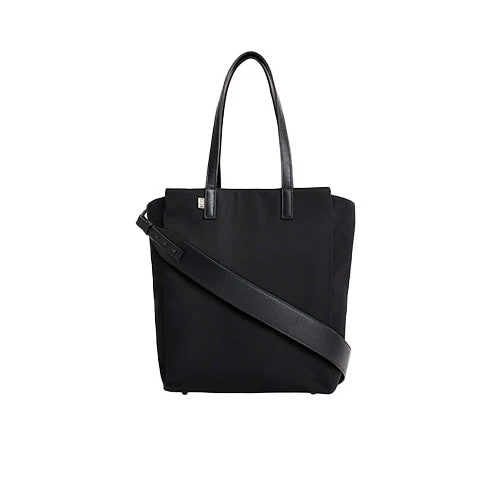 The Commuter Tote in Black - Image 20