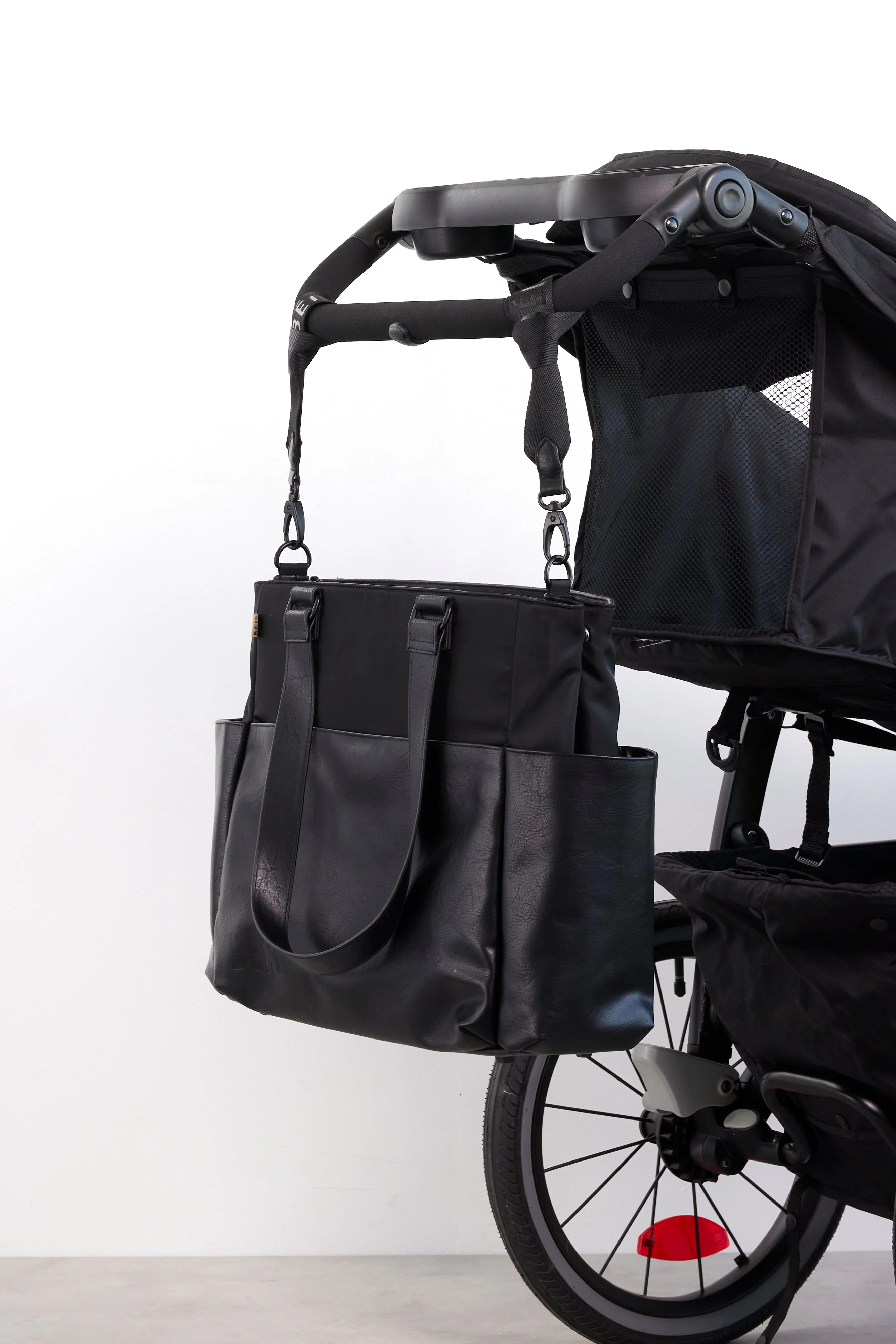 The Diaper Bag in Black - Image 7