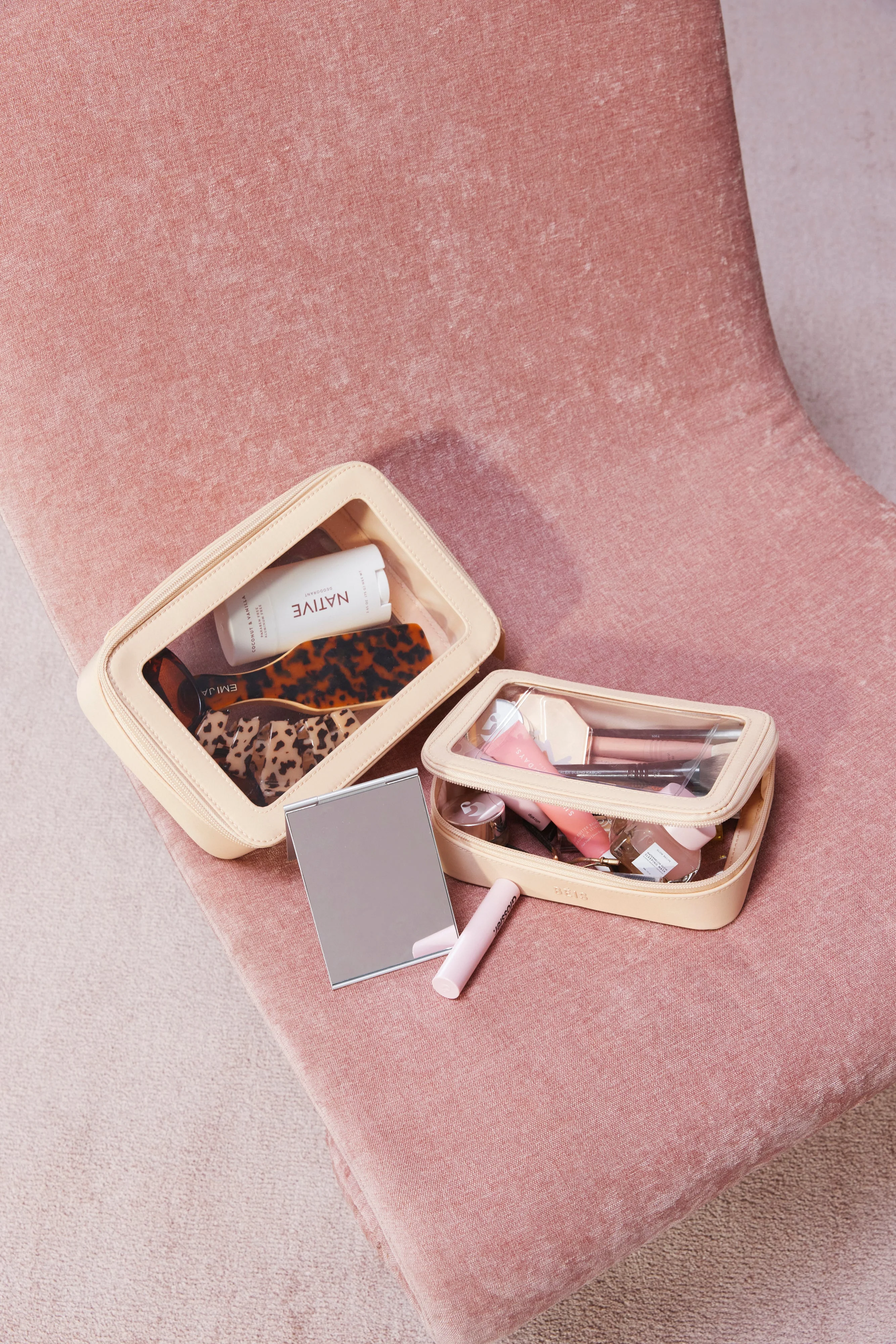The In Flight Cosmetic Set in Beige - Image 4