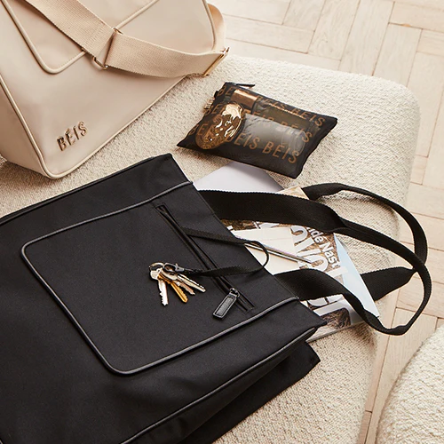 The North To South Tote in Black - Image 6