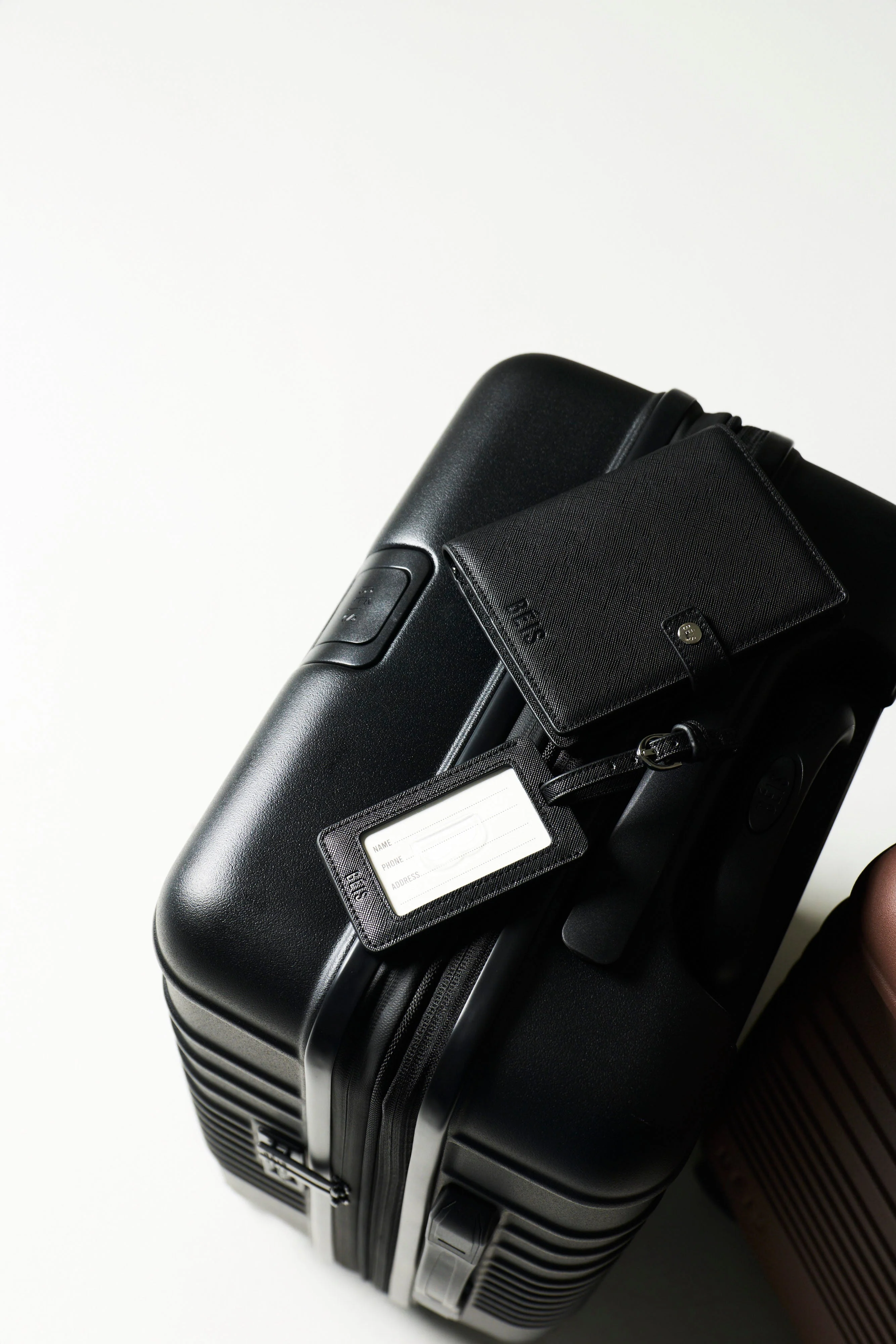 The Passport & Luggage Tag Set in Black - Image 2
