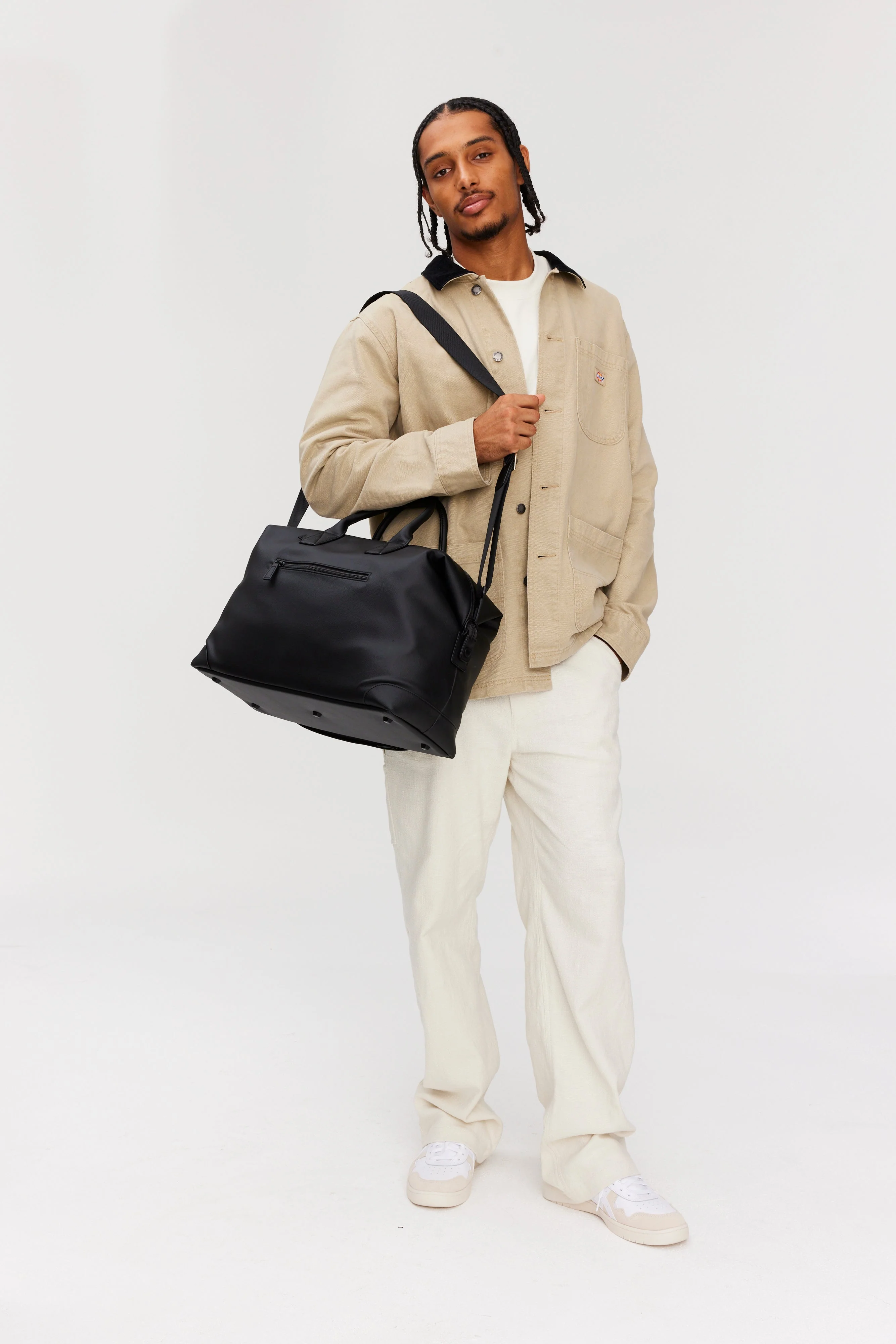 The Premium Duffle in Black - Image 10