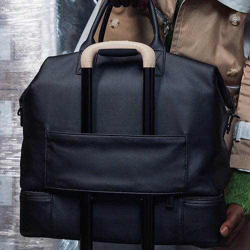 The Premium Weekender in Black - Image 15