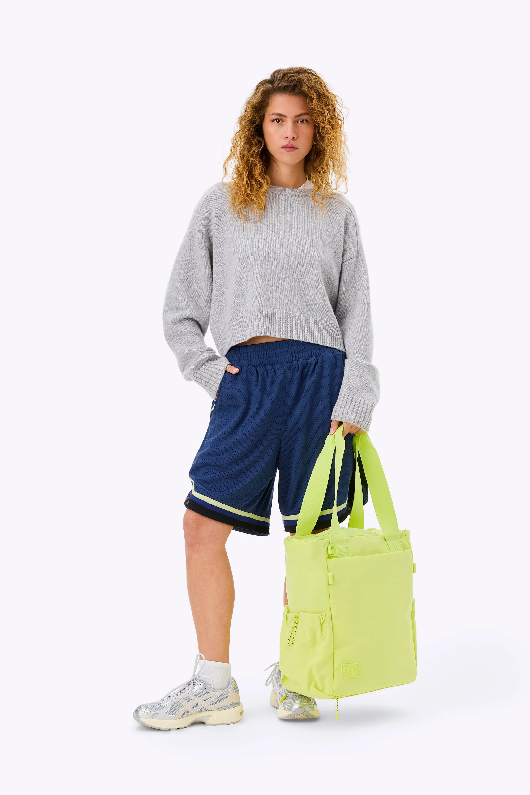 The Sport Tote in Limone - Image 9