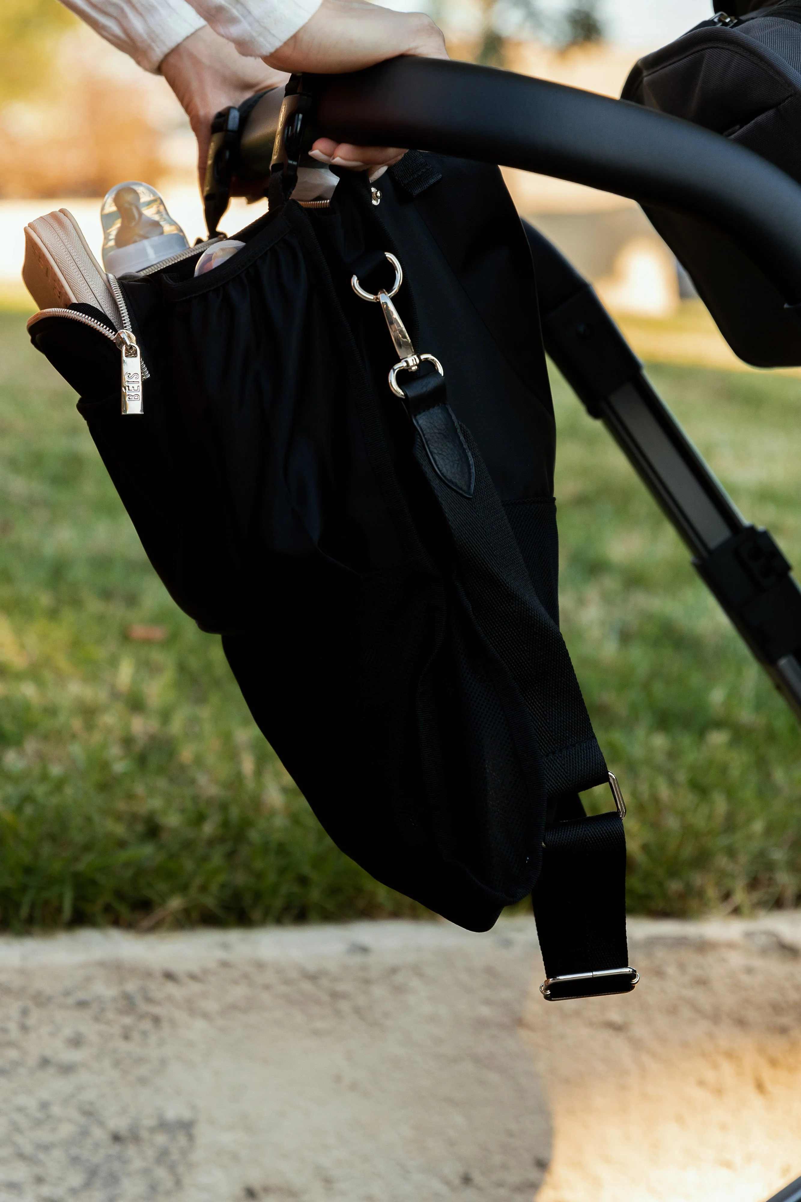 The Stroller Caddy in Black - Image 5