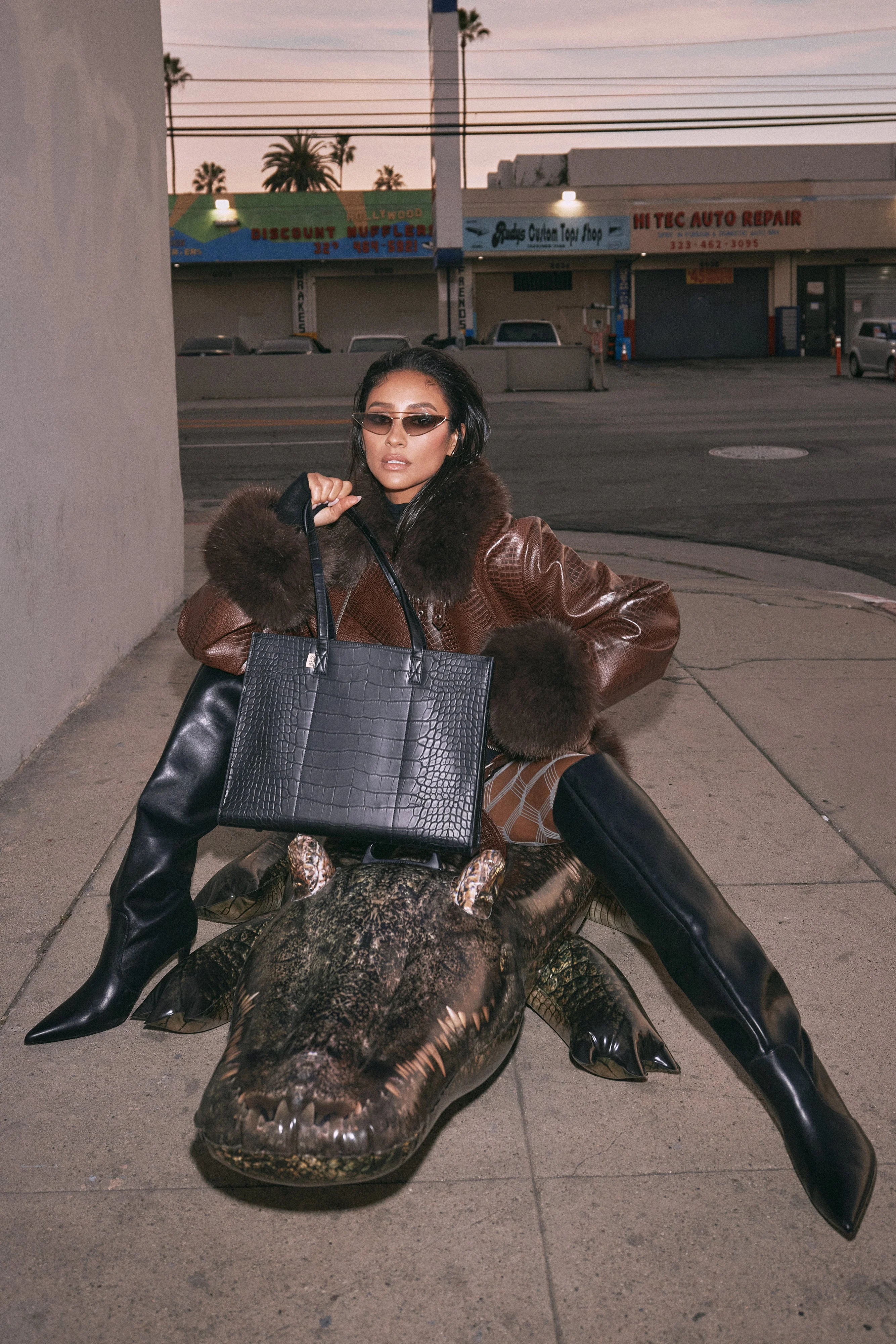 The Work Tote in Black Croc - Image 11